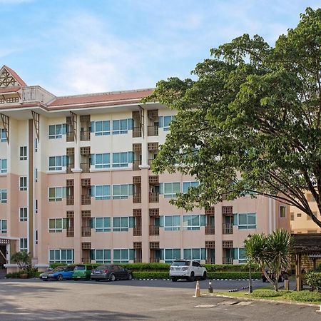 C-House & Residence Hotel Amata City Pluak Daeng Εξωτερικό φωτογραφία